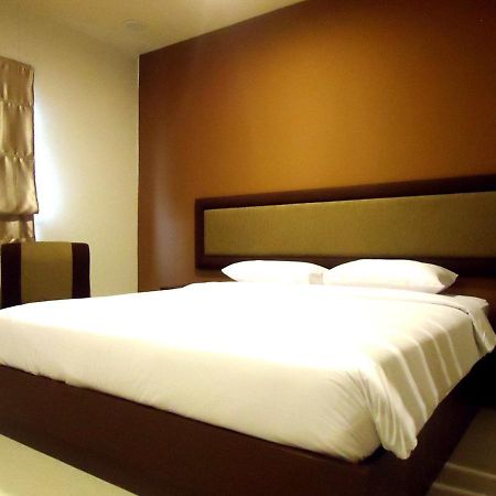 Hotel Olive Tangerang Eksteriør billede