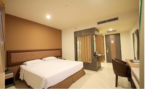 Hotel Olive Tangerang Eksteriør billede