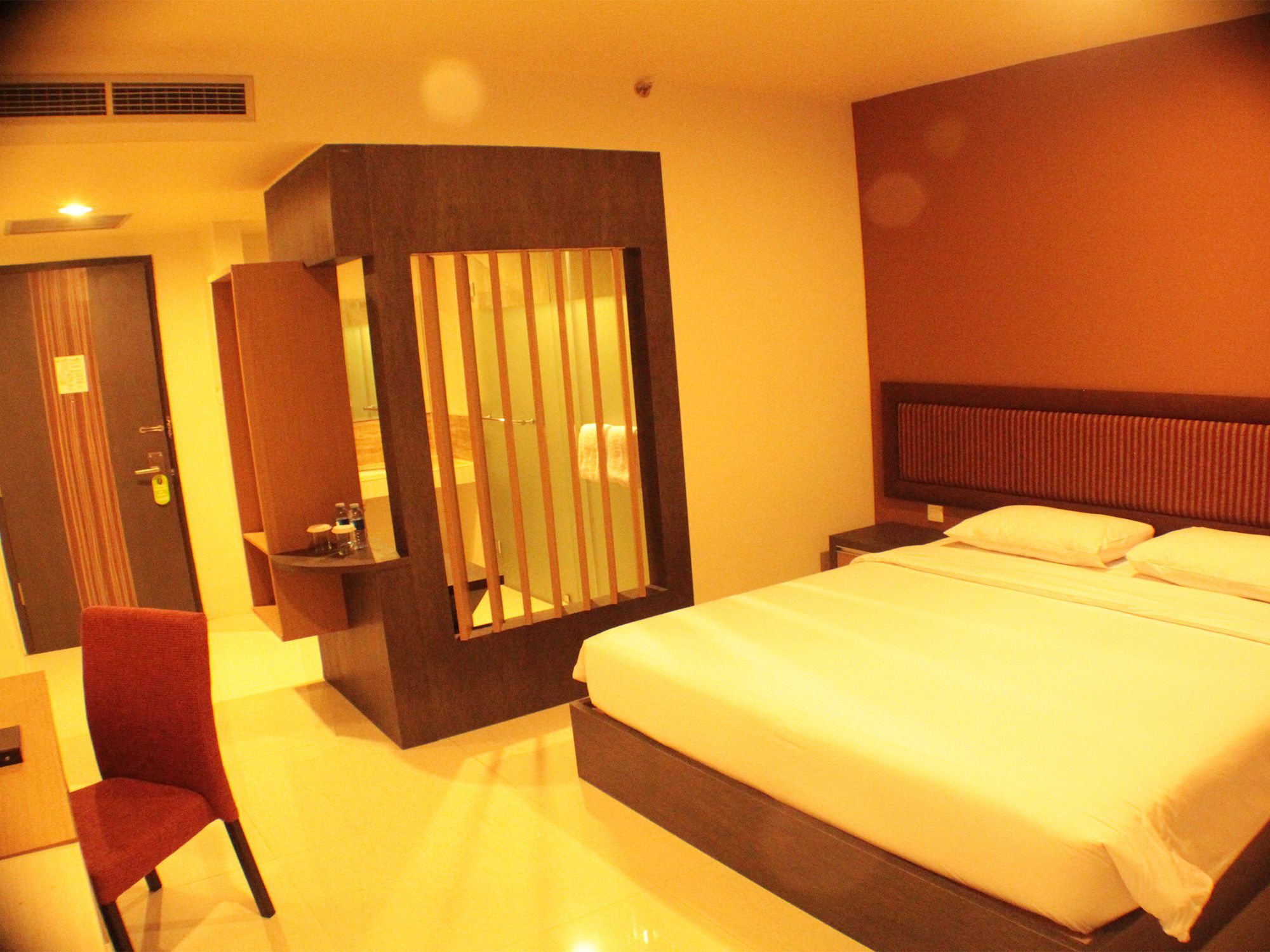 Hotel Olive Tangerang Eksteriør billede